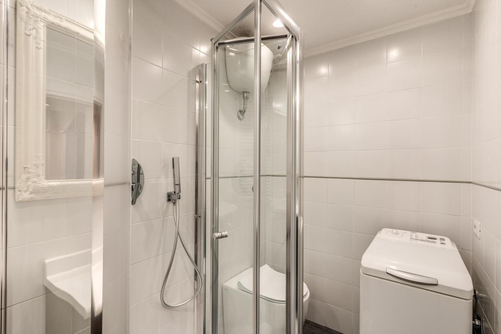 Collina Apartment *